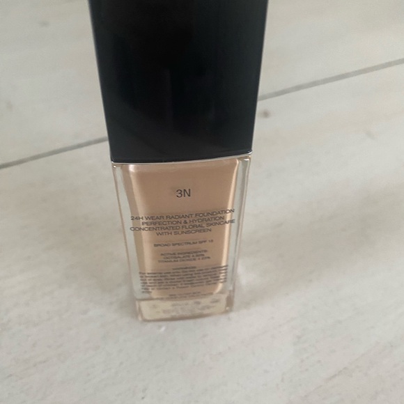 Dior Forever Skin Glow Foundation - Picture 2 of 3